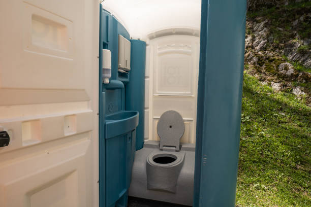 Portable Toilet Options We Offer in University, FL